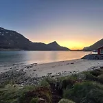 Villa Casa Lofoten Quiet Privat Sauna At Kvalvika Reine